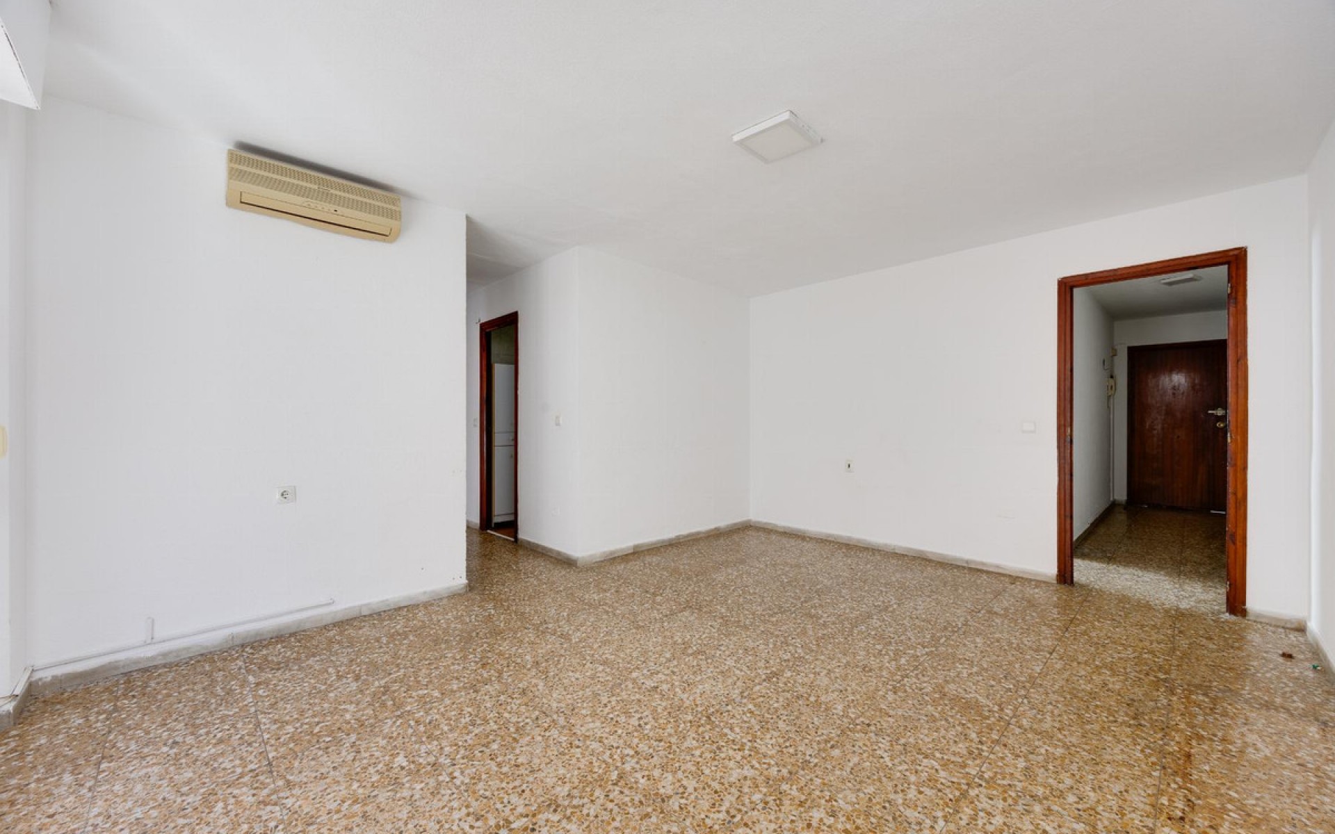 Resale - Appartement - Torrevieja - Torrevieja Centro