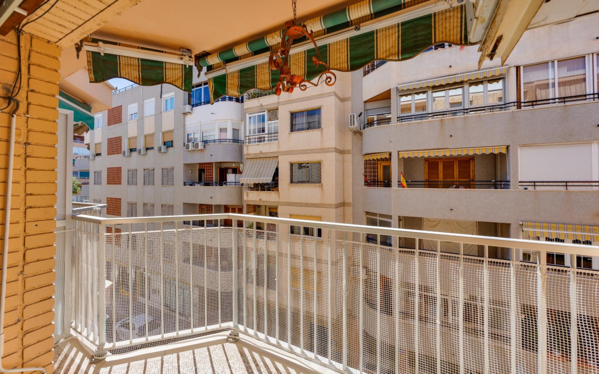 Resale - Appartement - Torrevieja - Torrevieja Centro