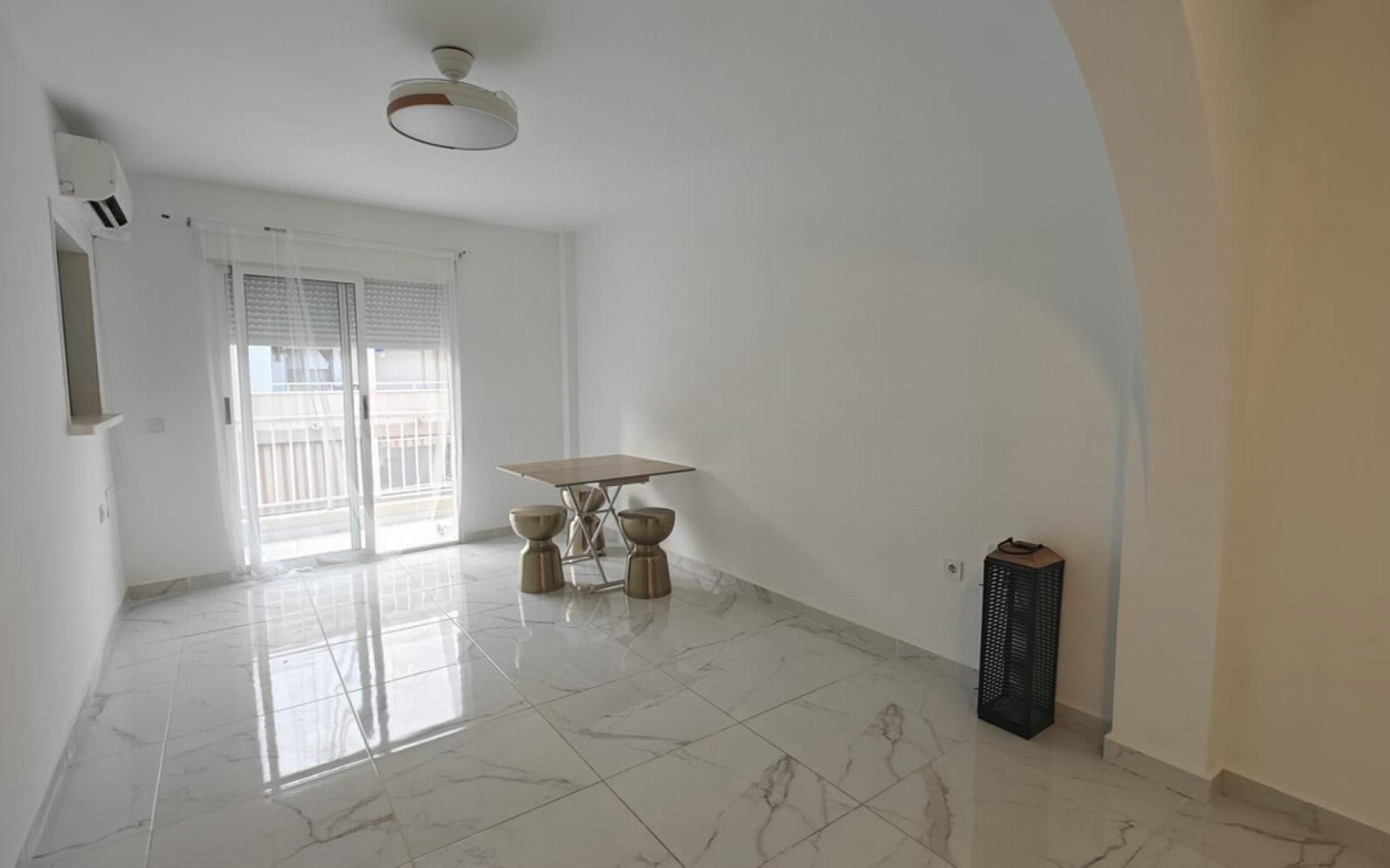 Resale - Appartement - Torrevieja - Torrevieja Centro