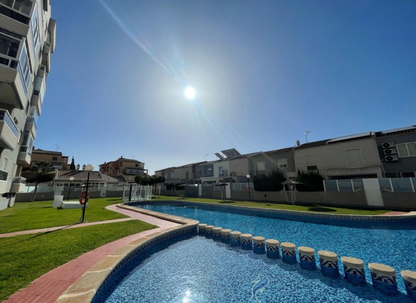 Resale - Appartement - Torrevieja - Torrevieja Centro