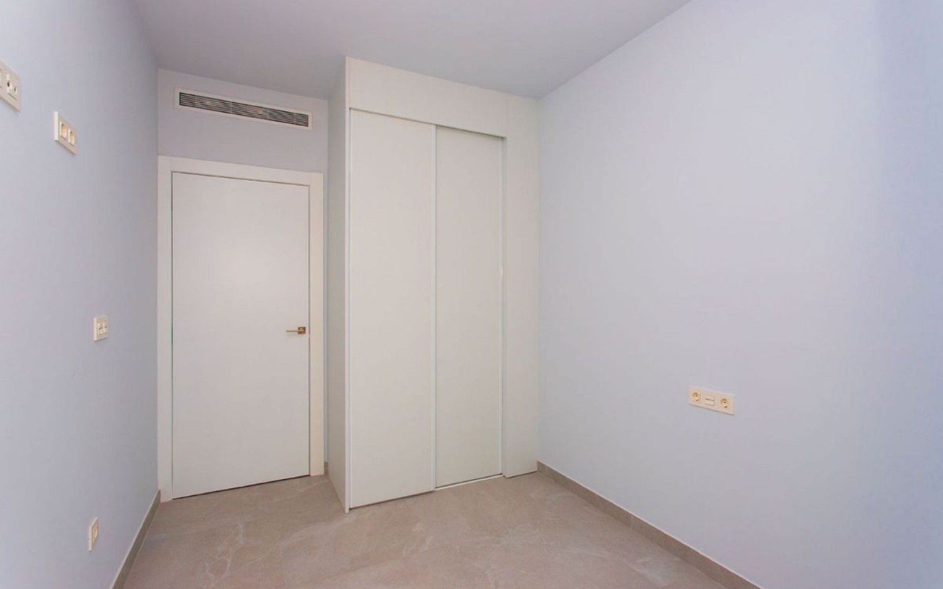 Resale - Appartement - Torrevieja - Torrevieja Centro