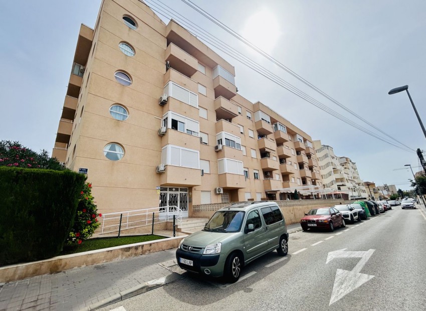 Resale - Appartement - Torrevieja - Torrevieja Centro