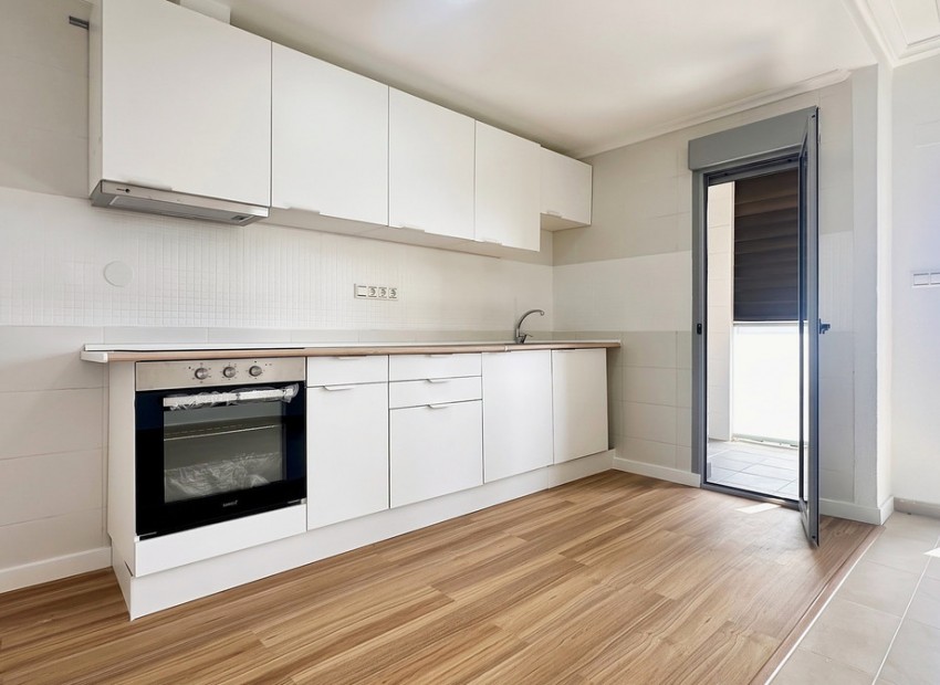 Resale - Appartement - Torrevieja - Torrevieja Centro