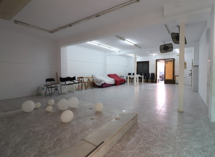 Resale - Commercial - Benijofar