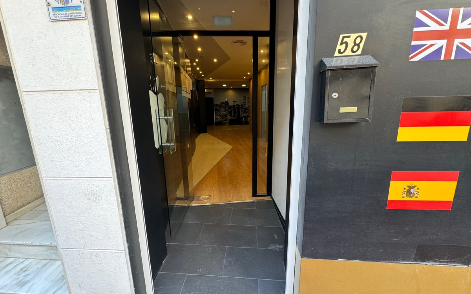 Resale - Commercieel - Guardamar Del Segura - Guardamar del Segura Centro