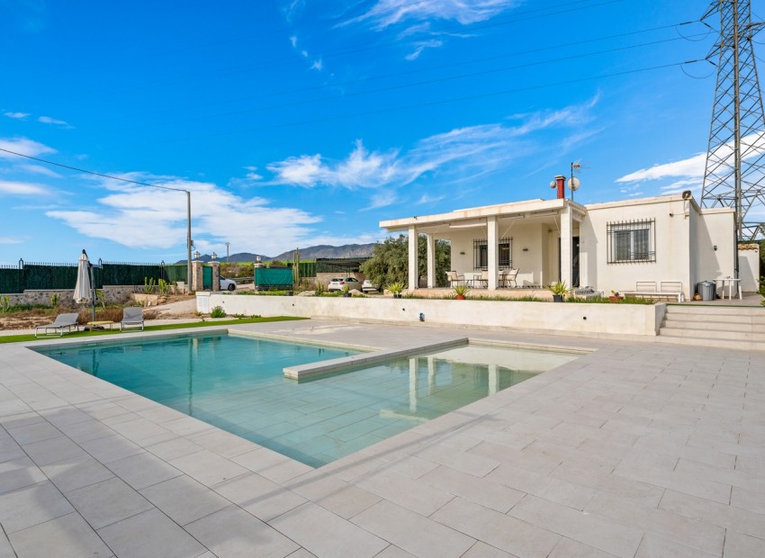 Resale - Country House - Elche