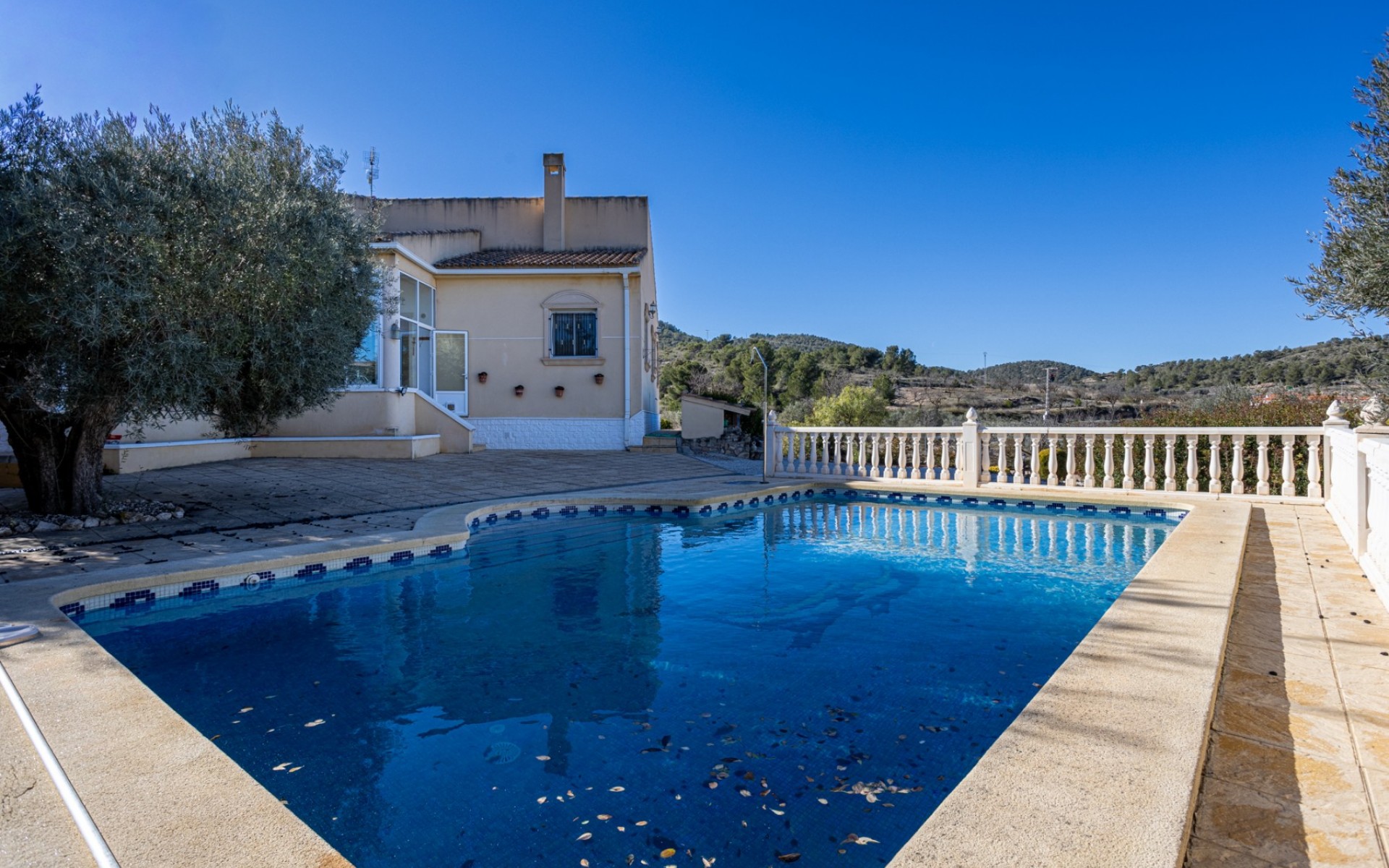 Resale - Country House - La Zarza