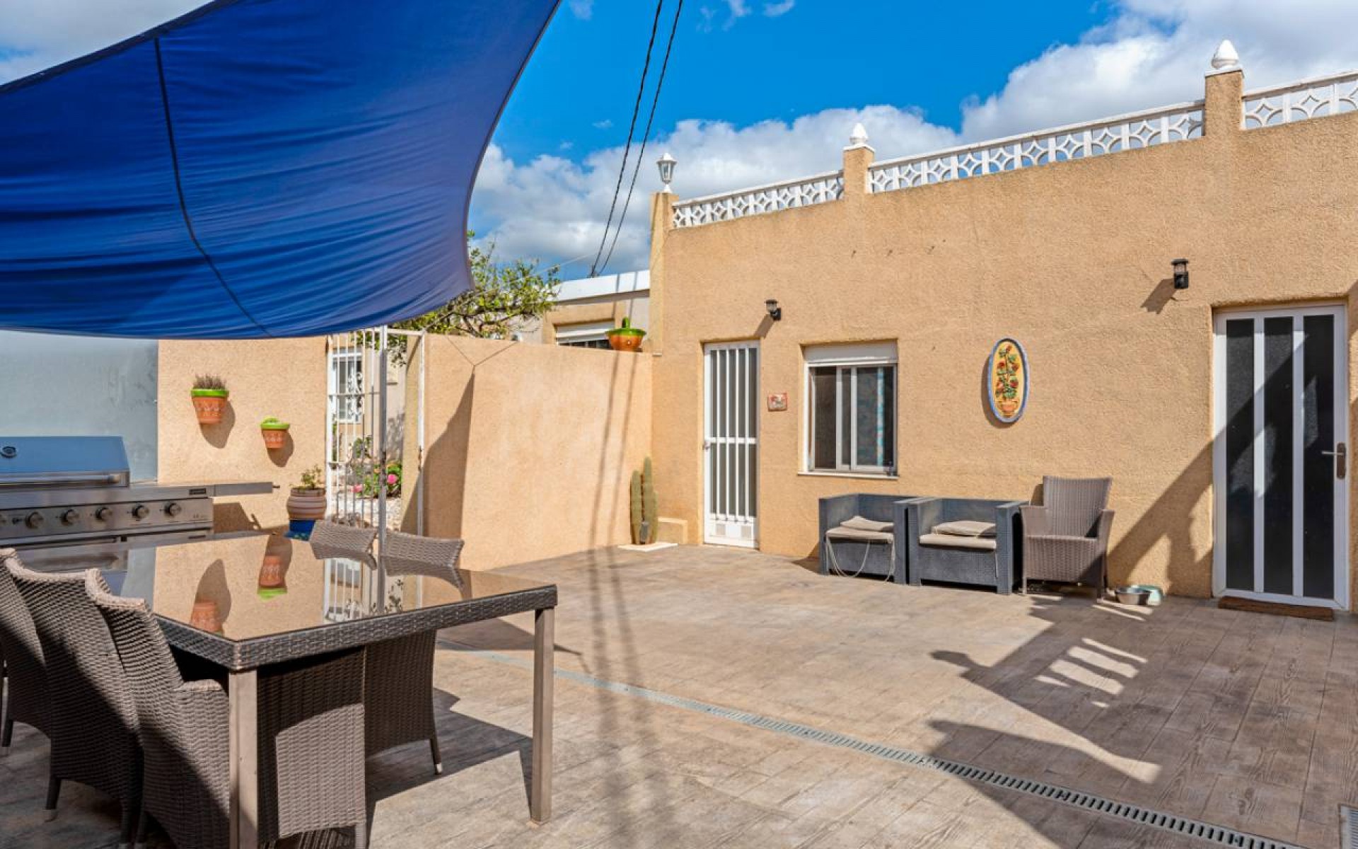 Resale - Country House - Los Montesinos