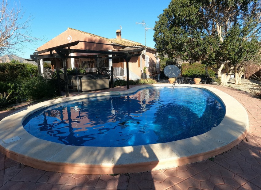 Resale - Country House - Orihuela - La Campaneta