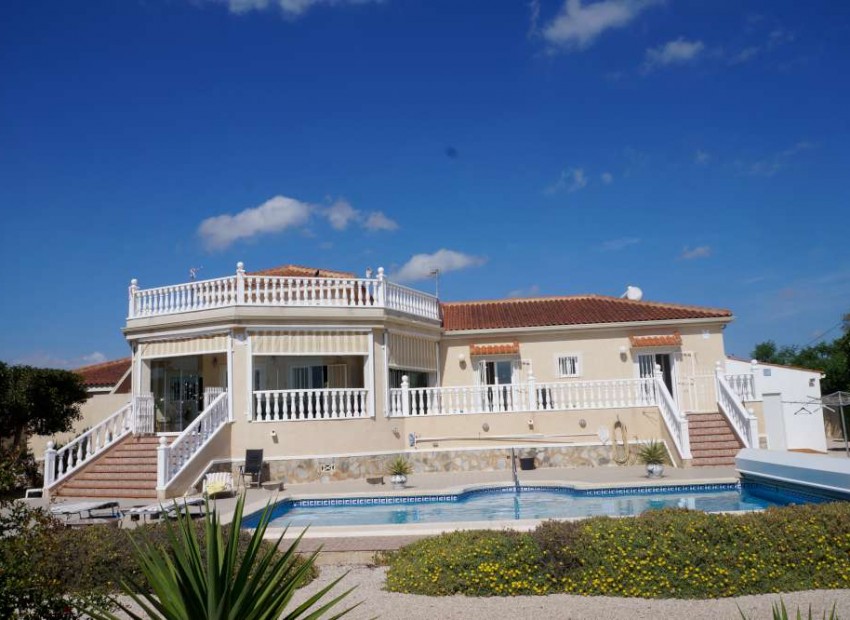 Resale - Finca Country Property - Catral