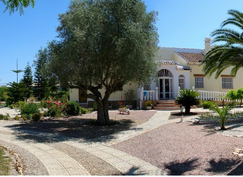 Resale - Finca Country Property - Daya Vieja