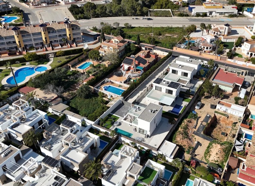 Resale - Land - Cabo Roig
