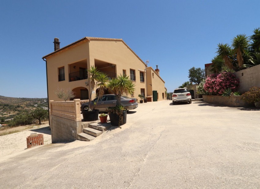 Resale - Landhuis - BenIssa - Lleus