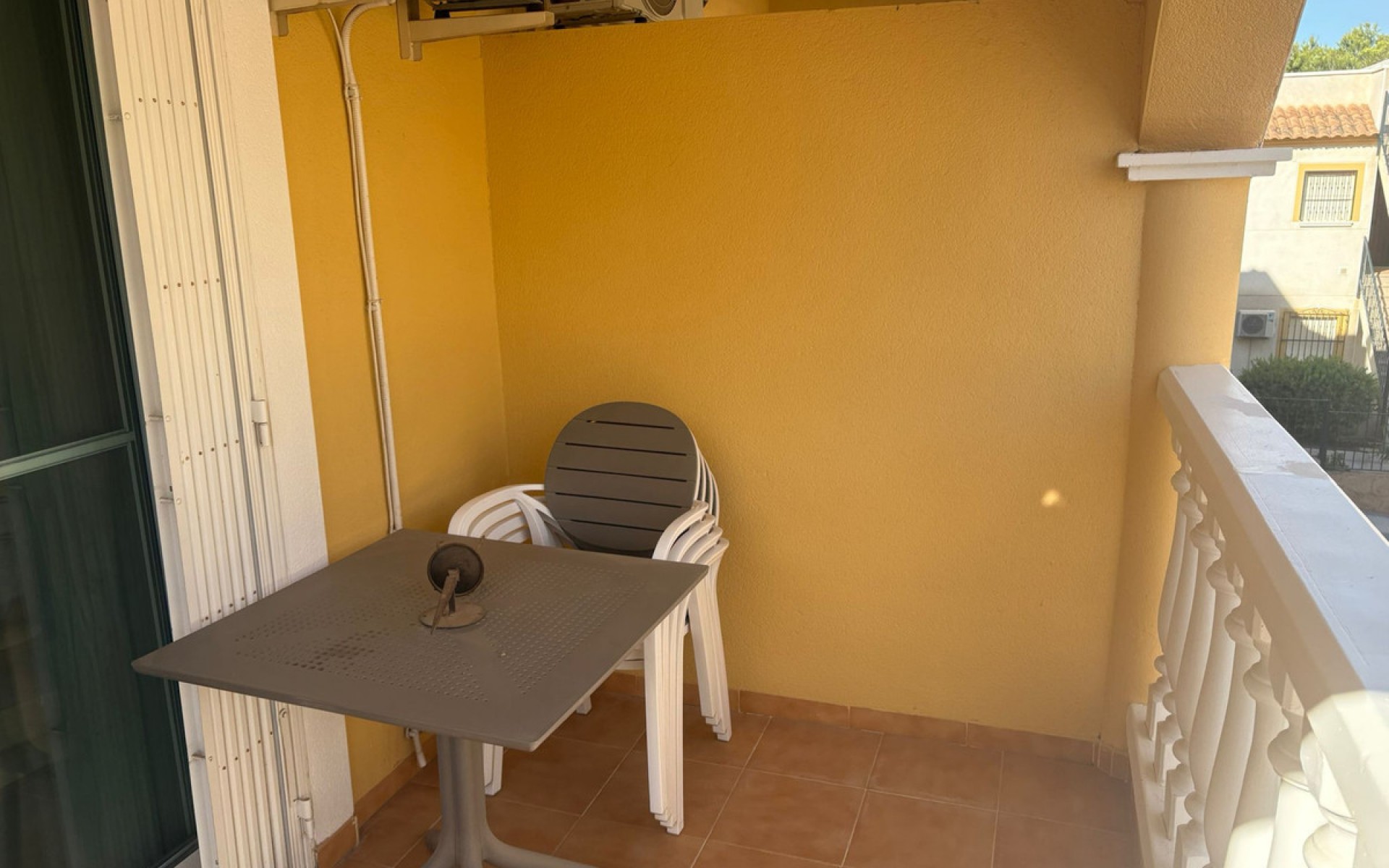 Resale - Rijtjes huis - Algorfa - Montemar