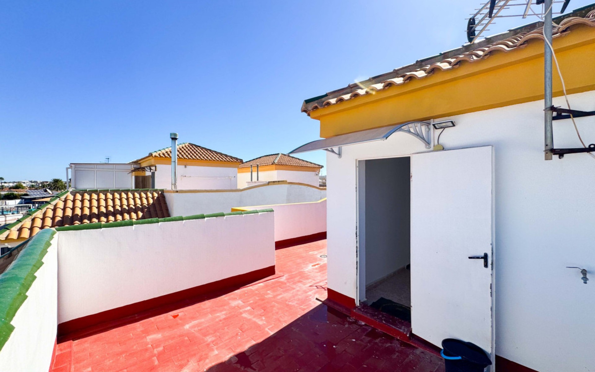 Resale - Rijtjes huis - Alicante - Parque de las Naciones