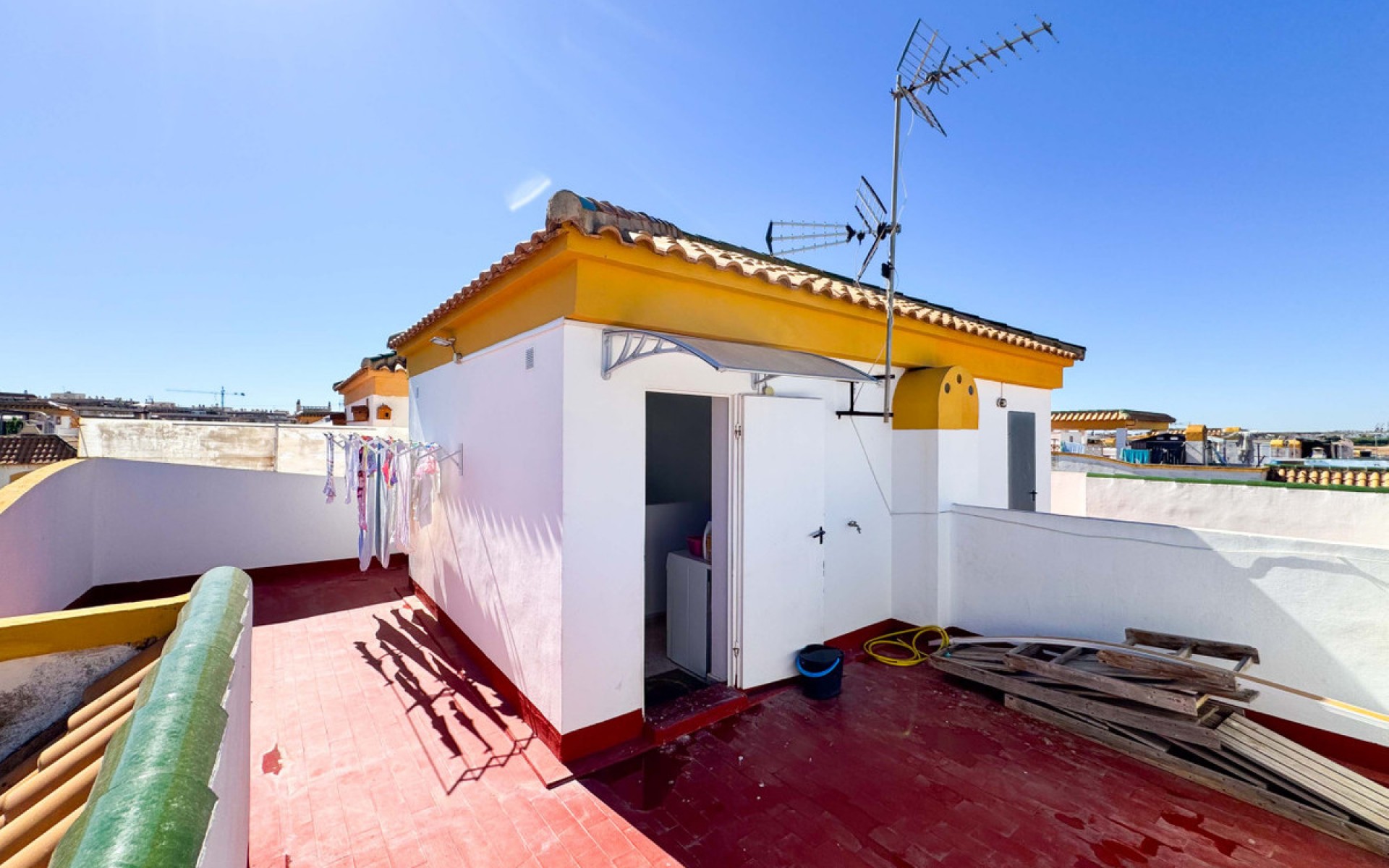 Resale - Rijtjes huis - Alicante - Parque de las Naciones