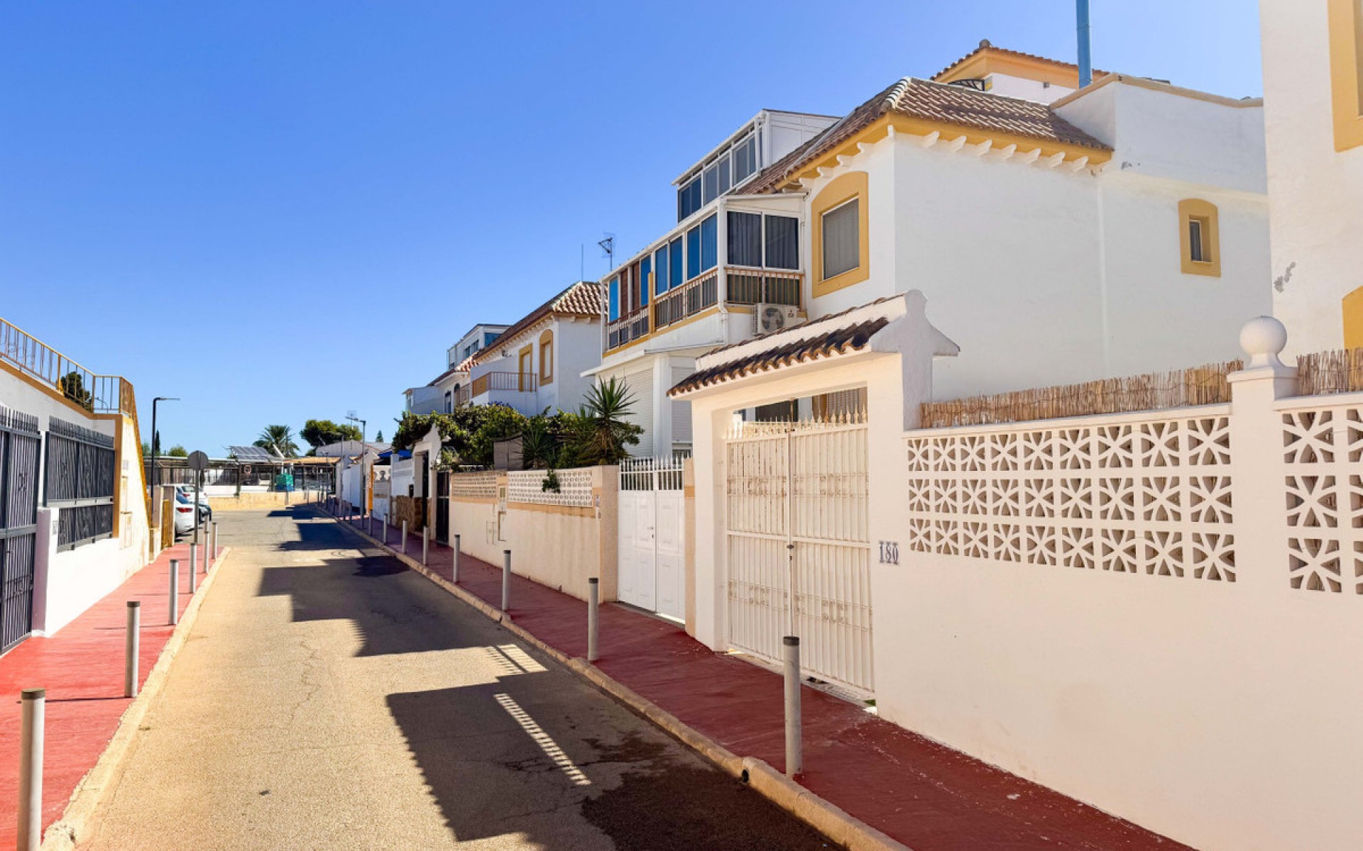 Resale - Rijtjes huis - Alicante - Parque de las Naciones