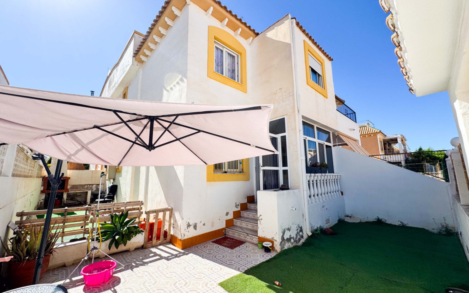 Resale - Rijtjes huis - Alicante - Parque de las Naciones