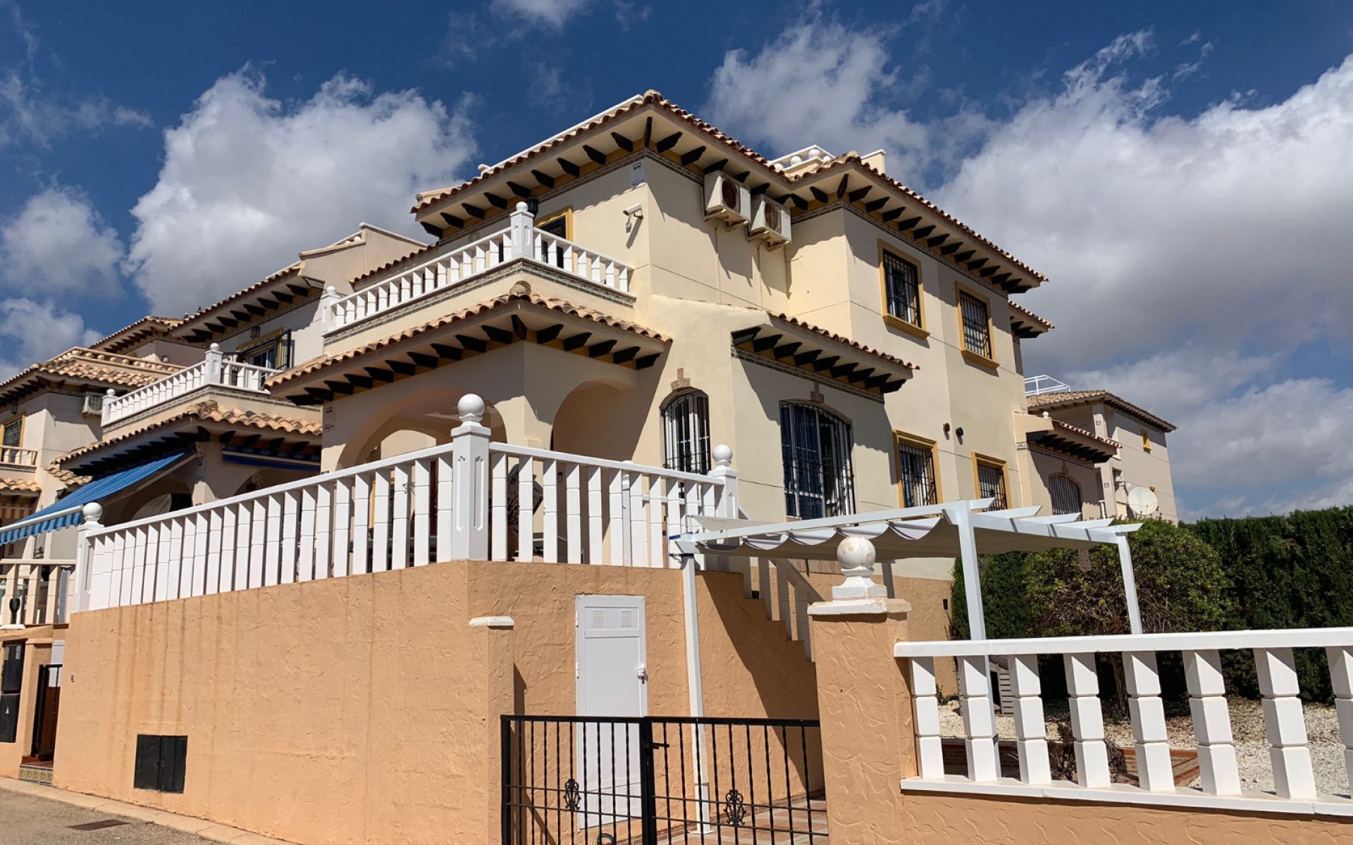 Resale - Rijtjes huis - Cabo Roig