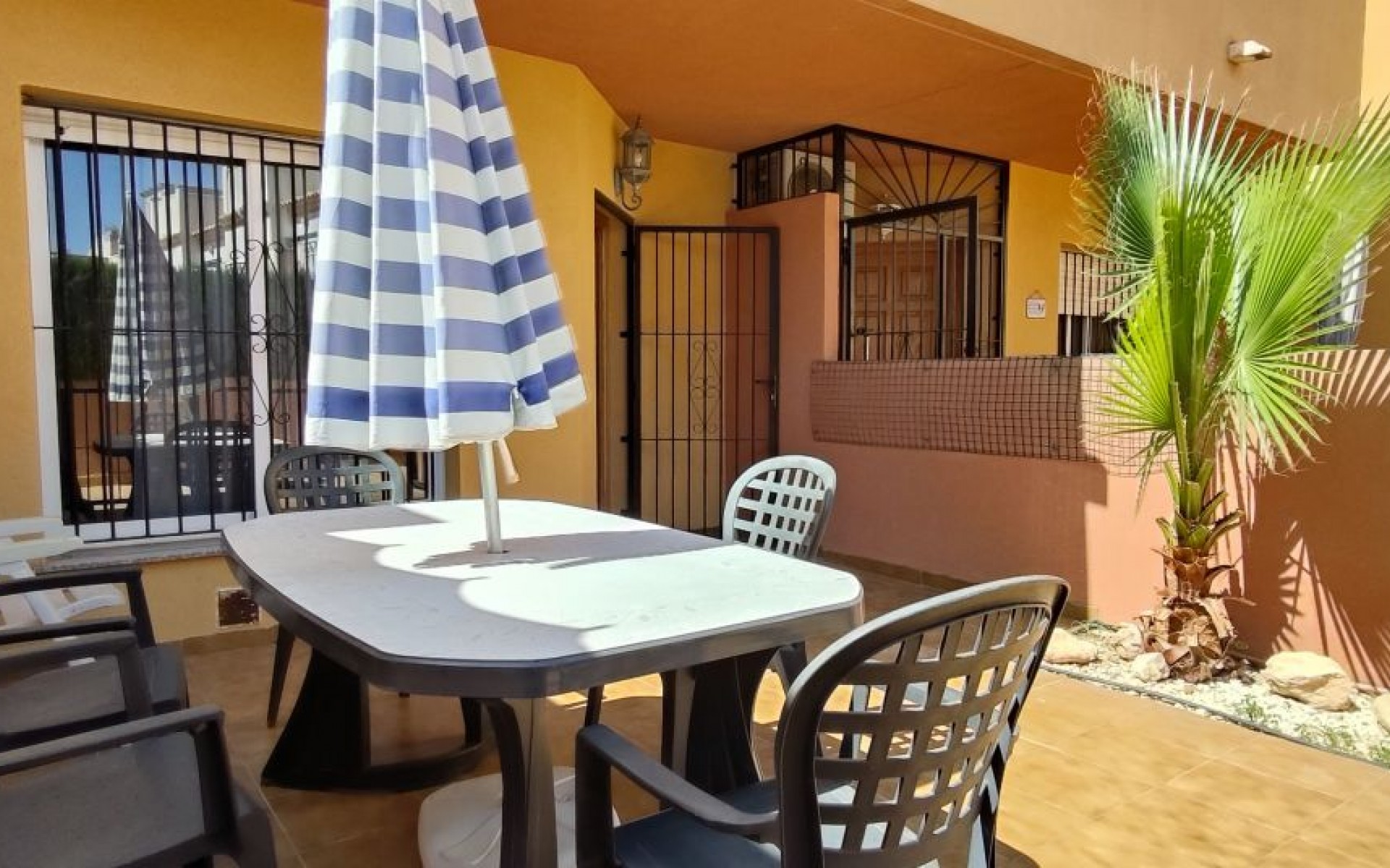 Resale - Rijtjes huis - Cabo Roig