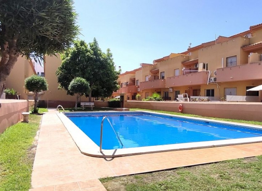 Resale - Rijtjes huis - Cabo Roig