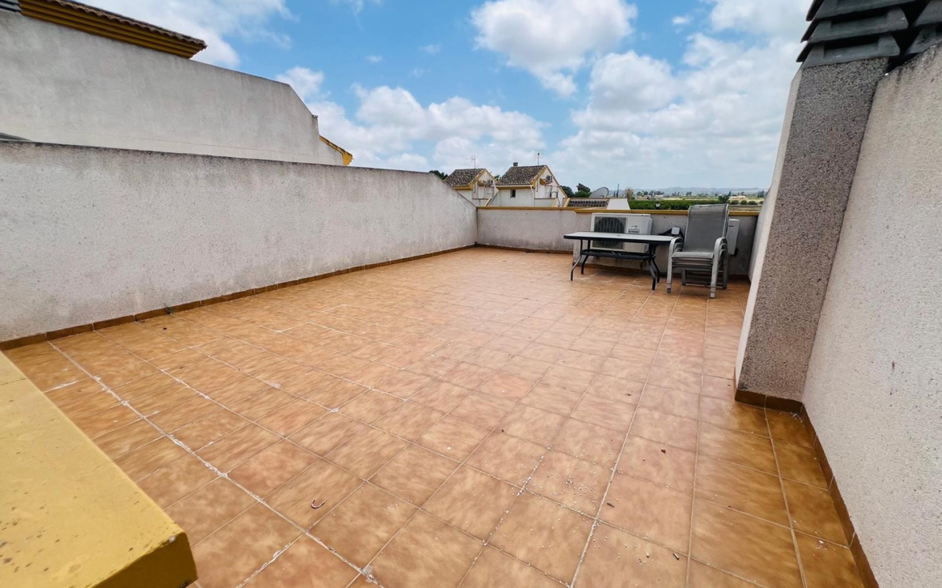 Resale - Rijtjes huis - Daya Nueva - Daya Nueva Centro