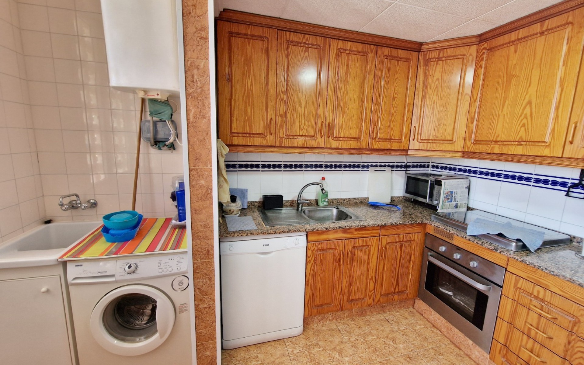 Resale - Rijtjes huis - Guardamar Del Segura - Mercadona Area