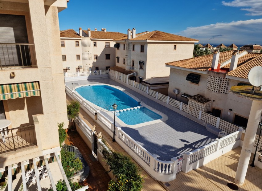 Resale - Rijtjes huis - Guardamar Del Segura - Mercadona Area