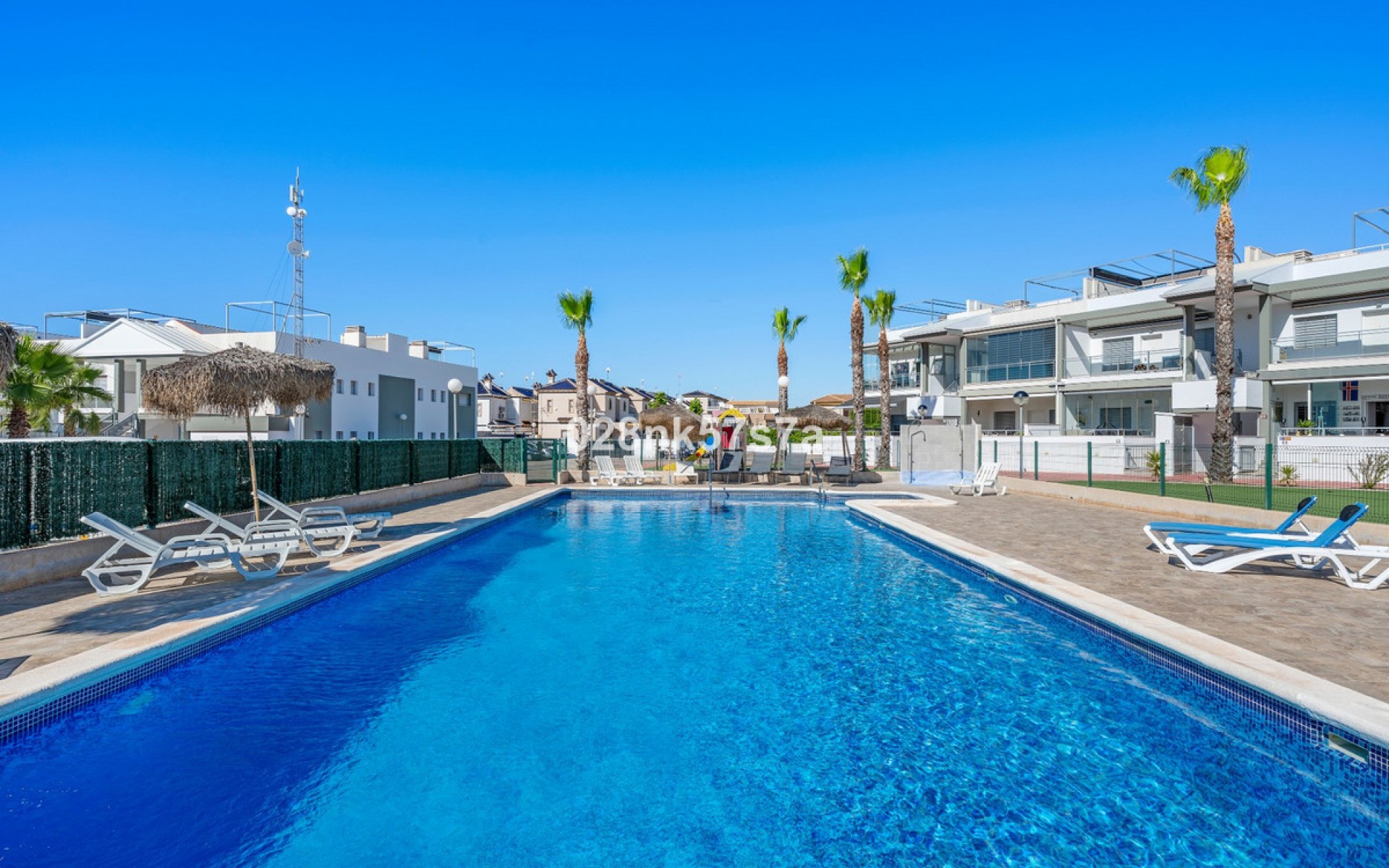 Resale - Rijtjes huis - La Florida