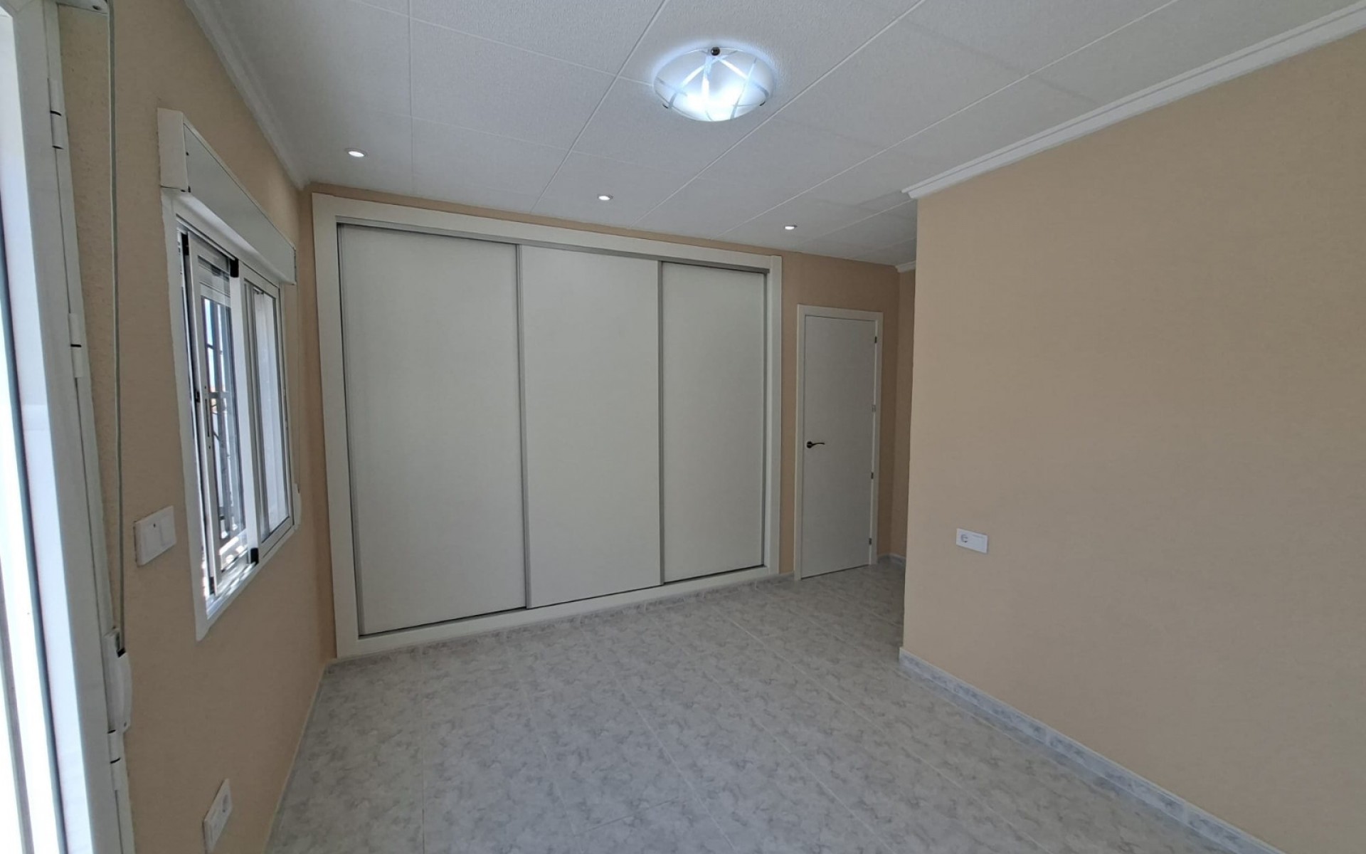Resale - Rijtjes huis - La Marina