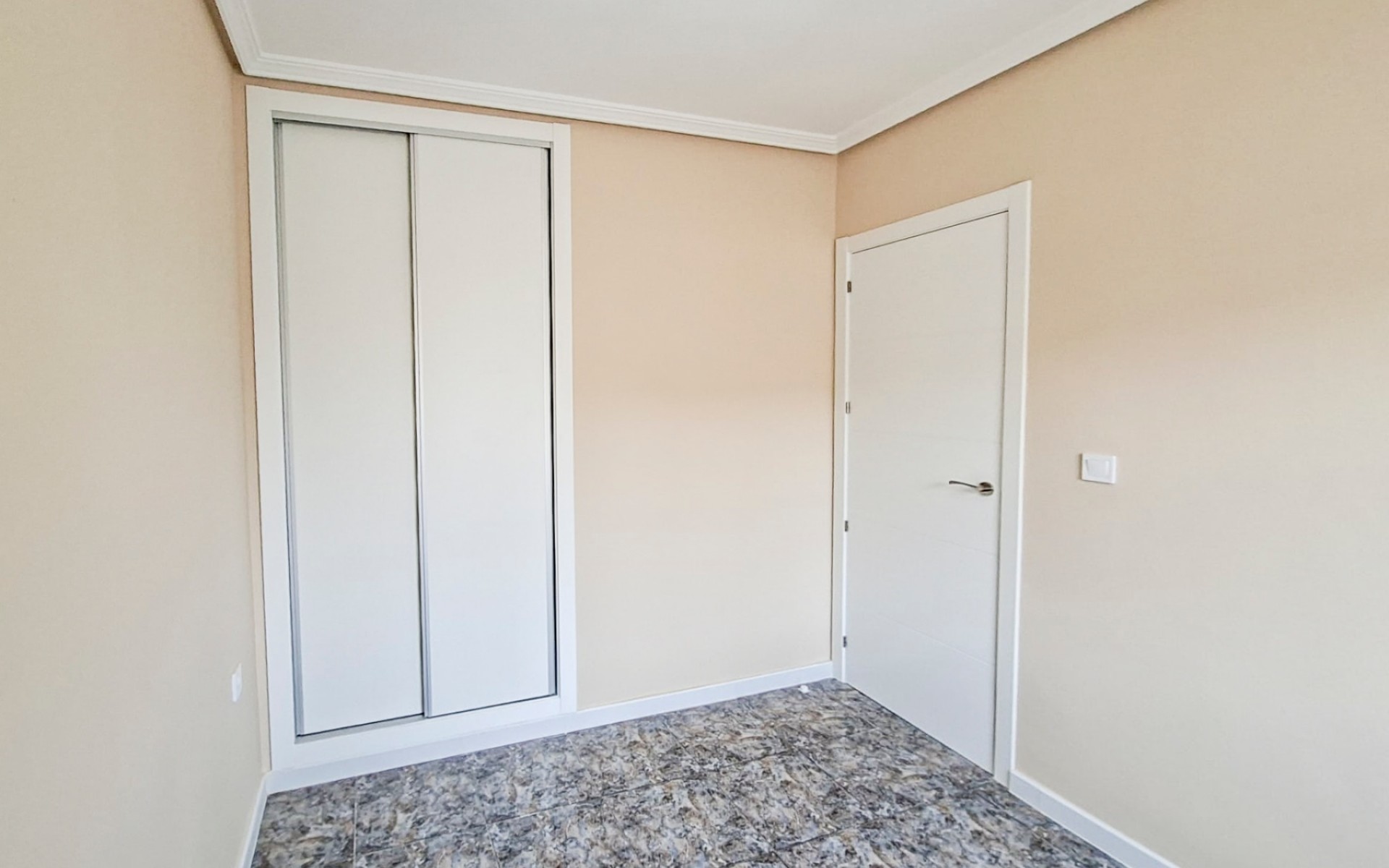 Resale - Rijtjes huis - La Zenia