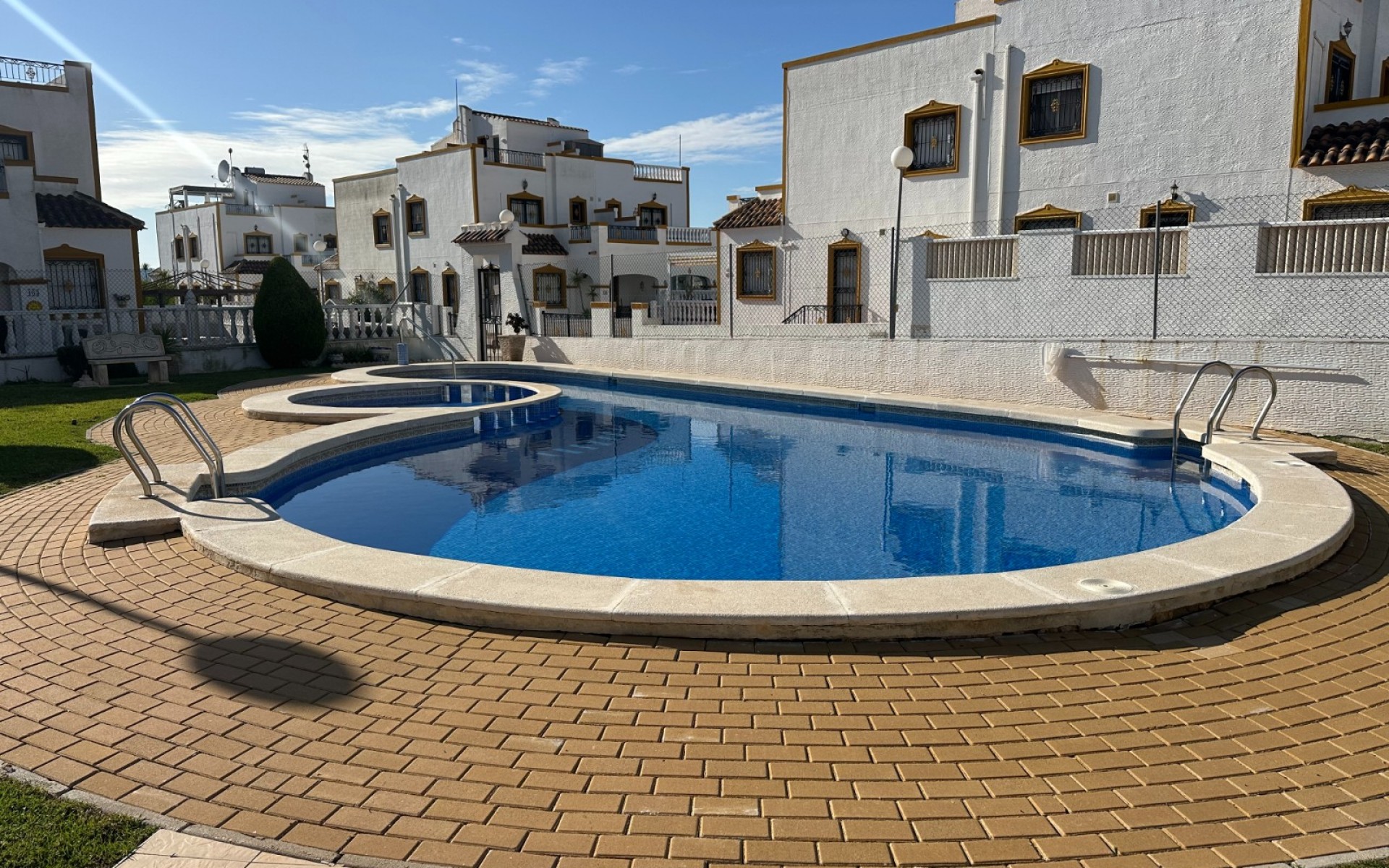 Resale - Rijtjes huis - Los Montesinos - Entre Naranjos