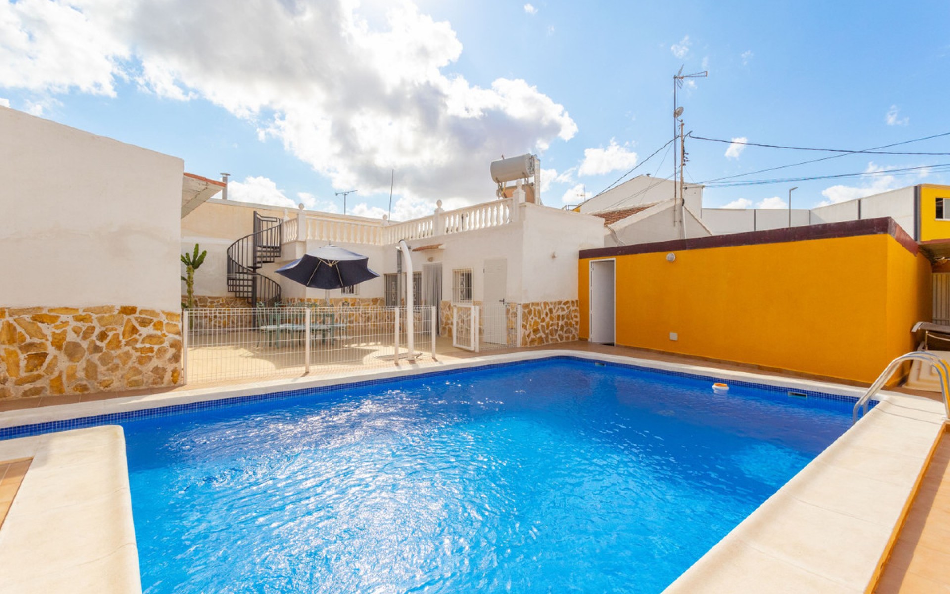 Resale - Rijtjes huis - Los Montesinos - Los Montesinos Centro