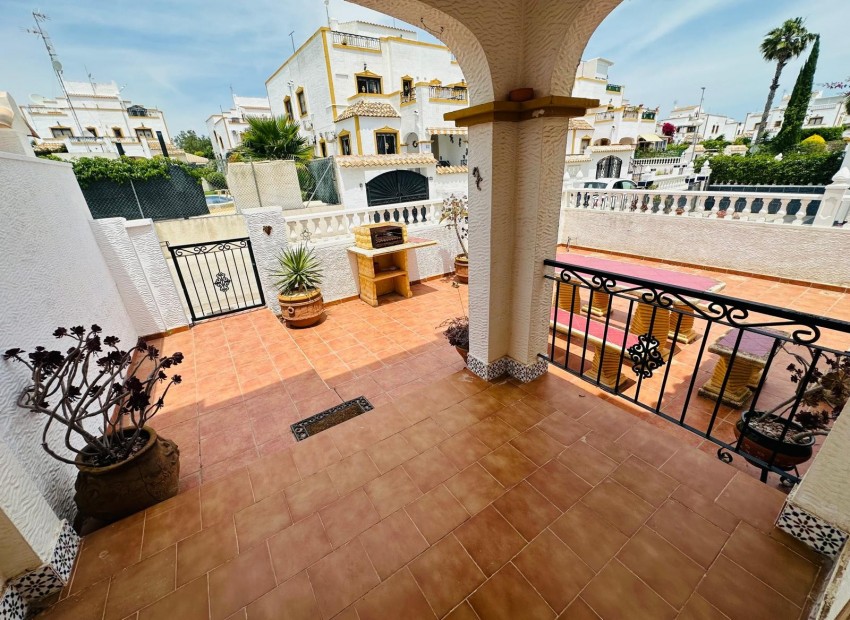 Resale - Rijtjes huis - Orihuela - Entre Naranjos