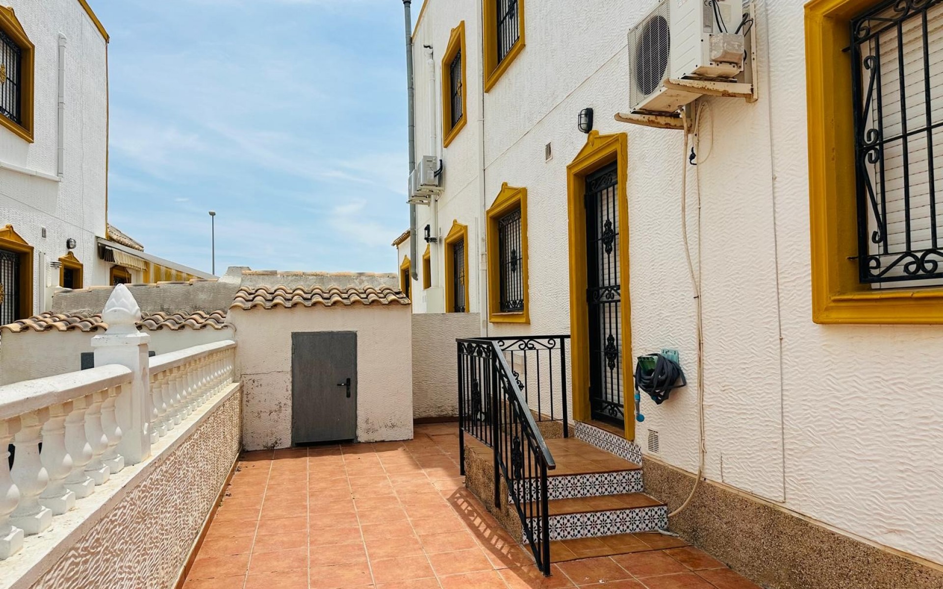 Resale - Rijtjes huis - Orihuela - Entre Naranjos