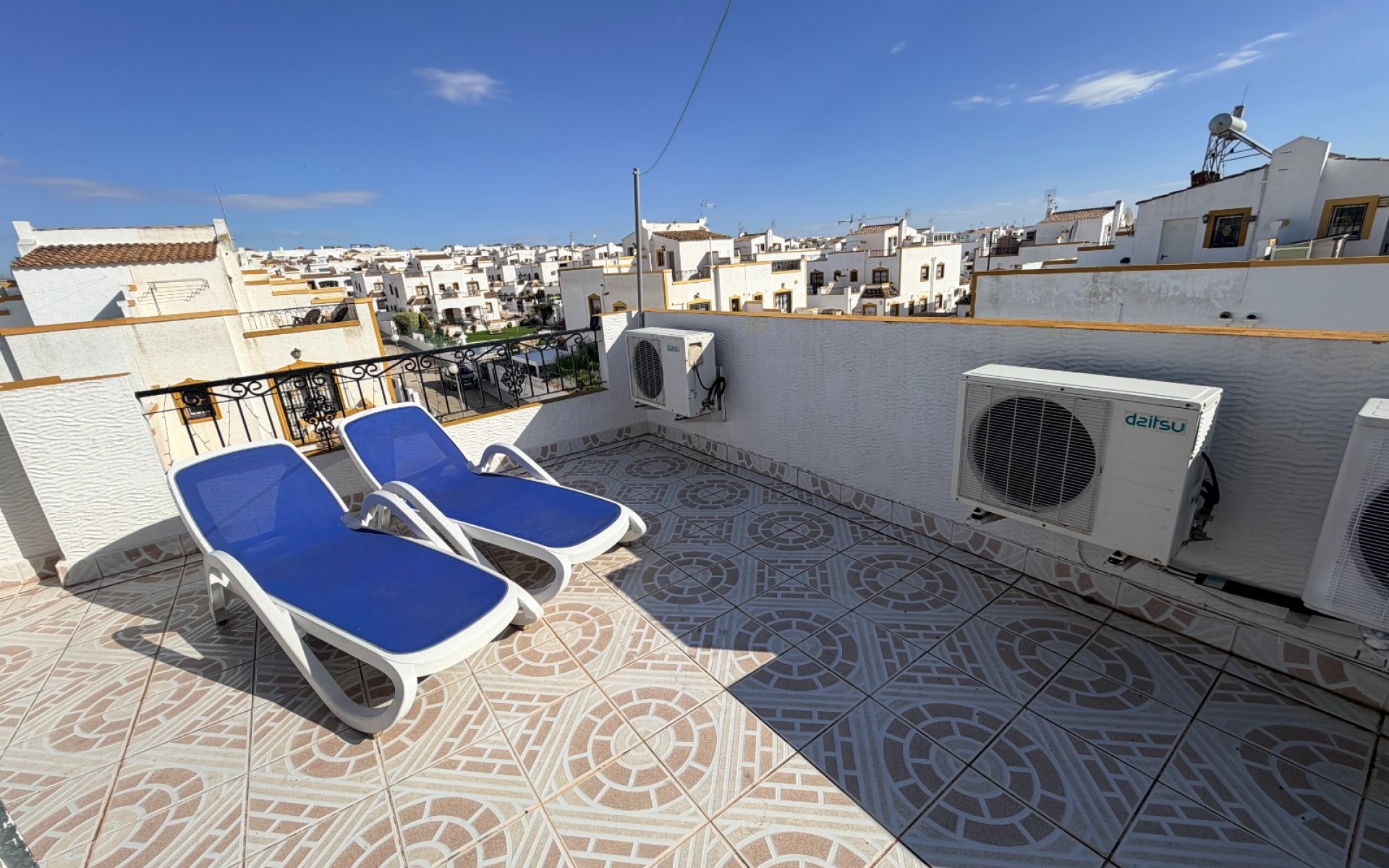 Resale - Rijtjes huis - Orihuela - Entre Naranjos