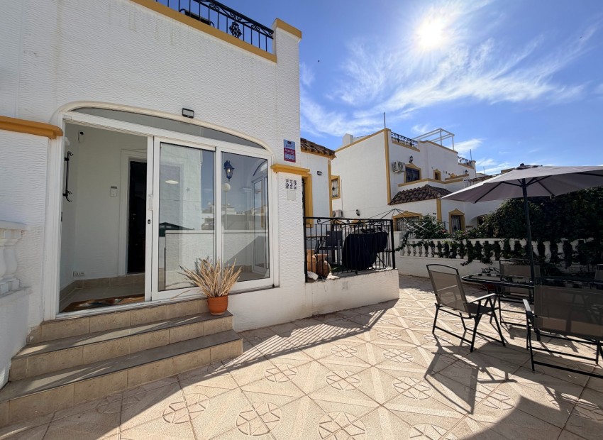 Resale - Rijtjes huis - Orihuela - Entre Naranjos