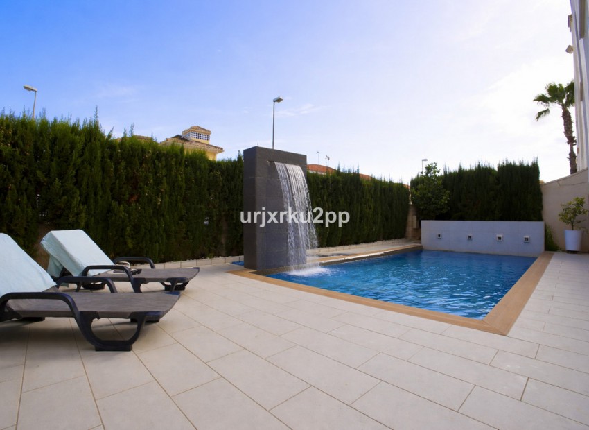 Resale - Rijtjes huis - Orihuela - La Zenia