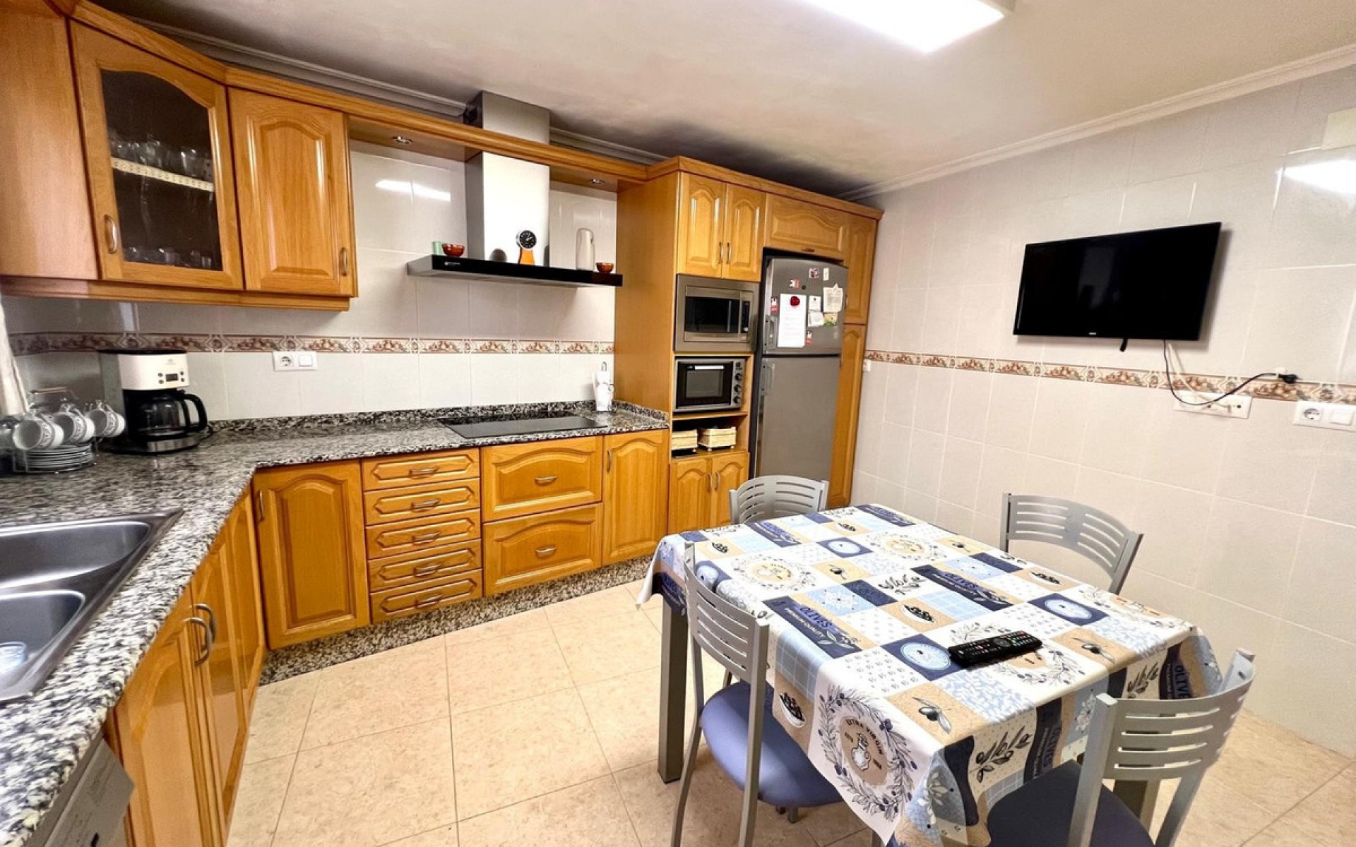 Resale - Rijtjes huis - Pinoso - Pinoso Centro