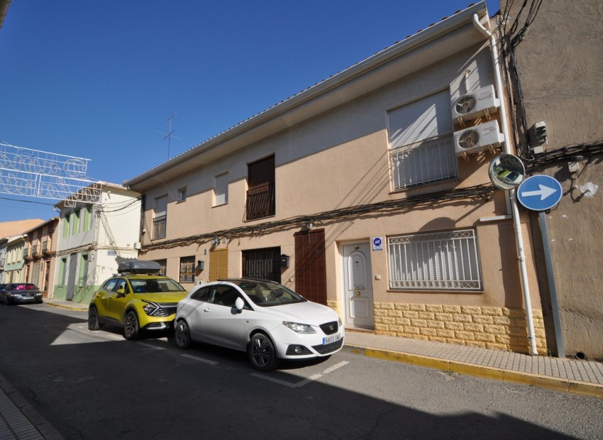 Resale - Rijtjes huis - Pinoso - Pinoso Centro