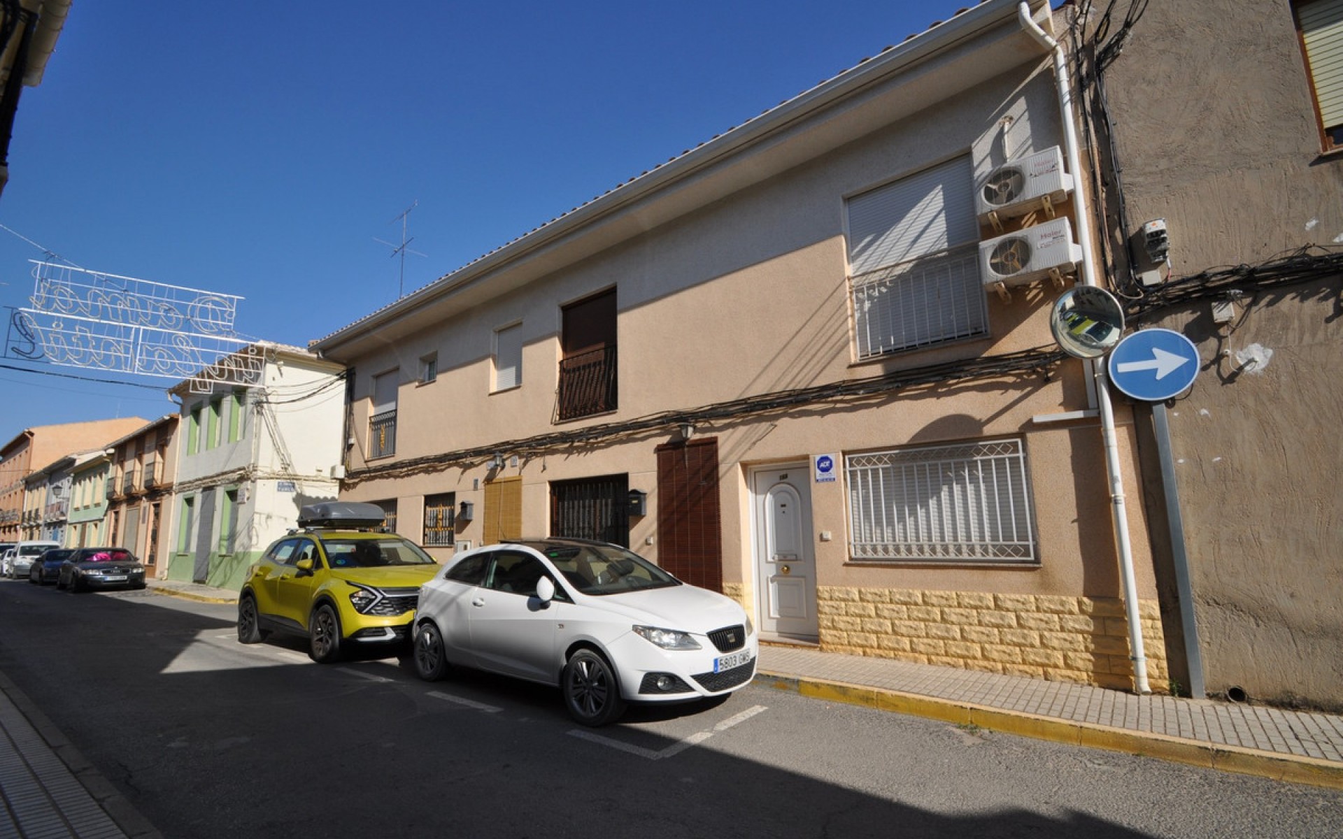 Resale - Rijtjes huis - Pinoso - Pinoso Centro