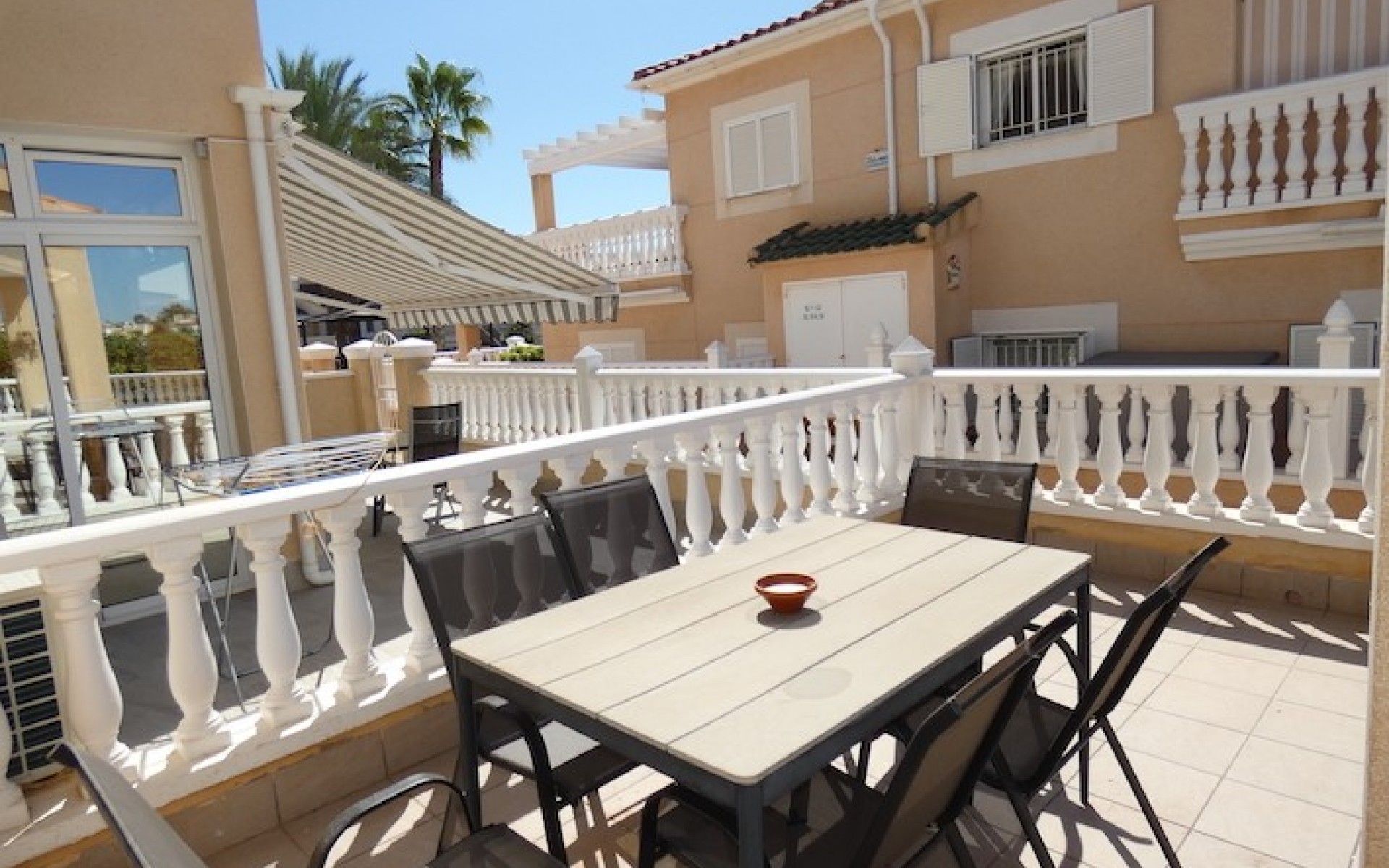 Resale - Rijtjes huis - Playa Flamenca - Zeniamar