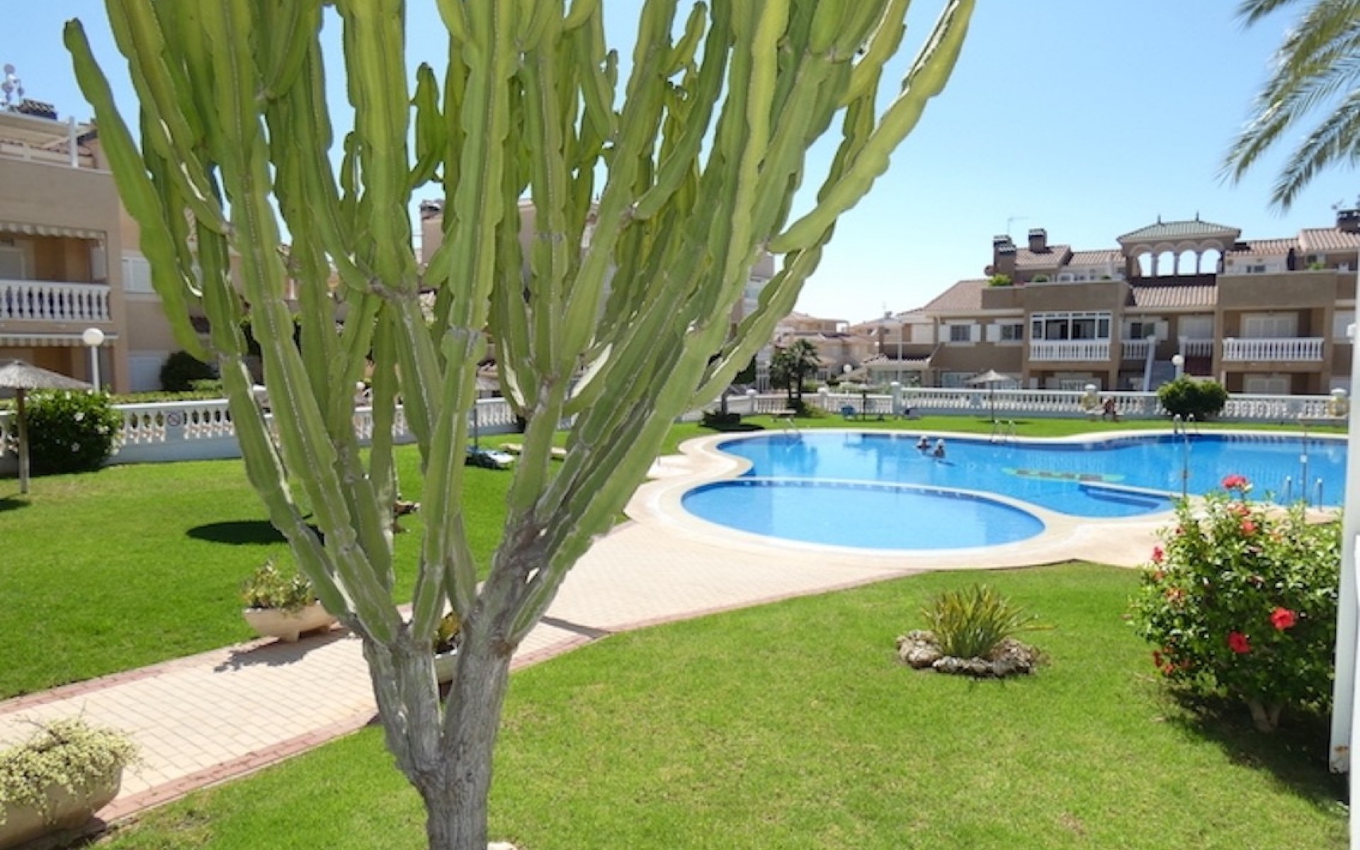 Resale - Rijtjes huis - Playa Flamenca - Zeniamar