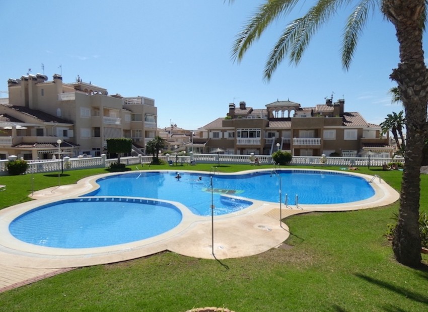 Resale - Rijtjes huis - Playa Flamenca - Zeniamar