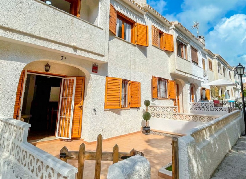 Resale - Rijtjes huis - Playa Flamenca