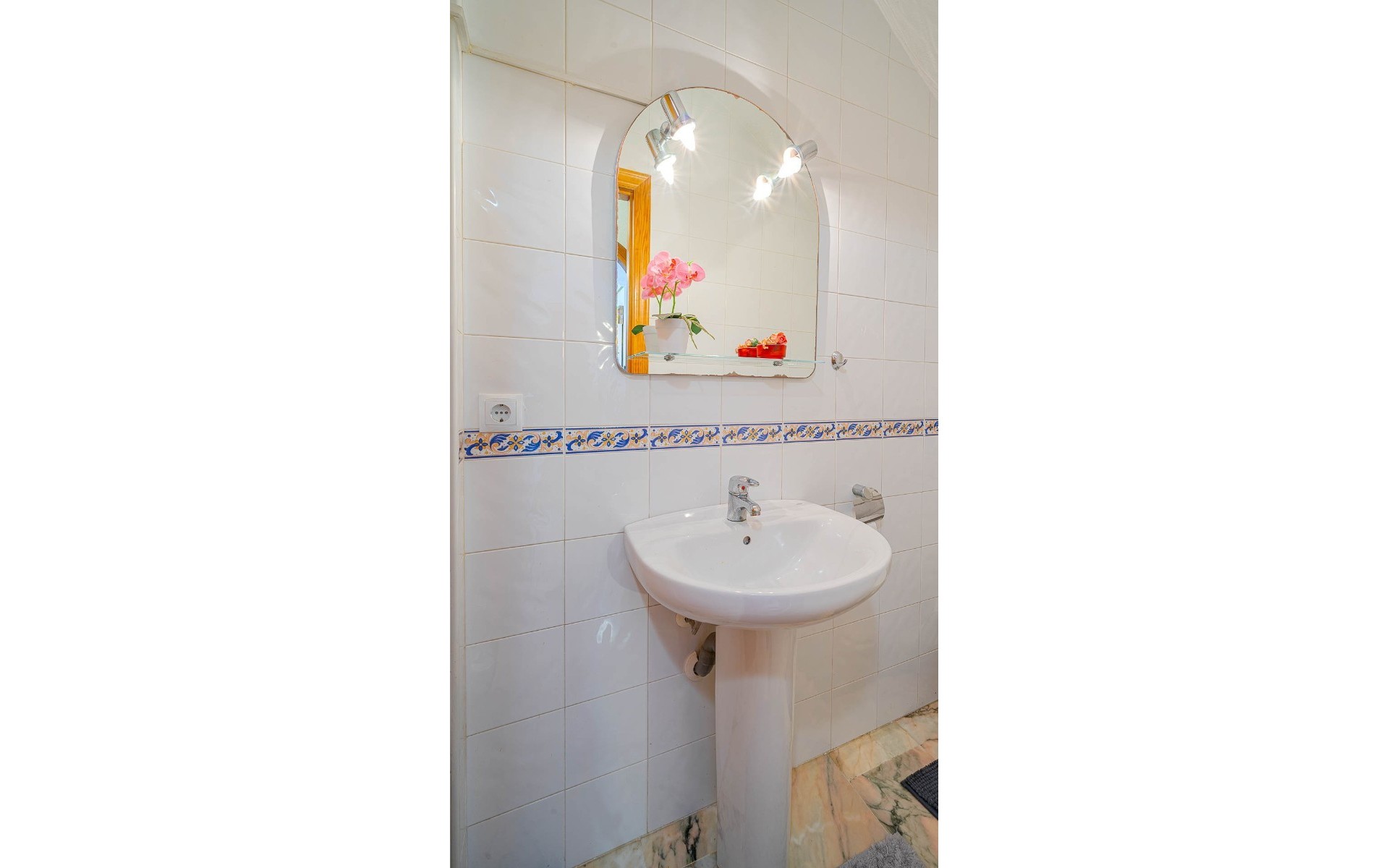 Resale - Rijtjes huis - Punta Prima