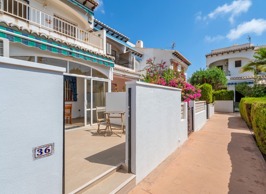 Resale - Rijtjes huis - Torrevieja - Lago jardin