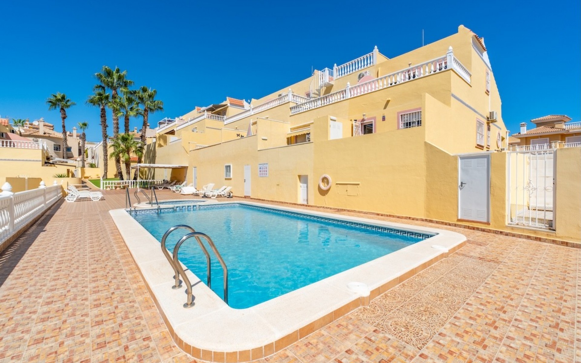 Resale - Rijtjes huis - Villamartin - El Galan
