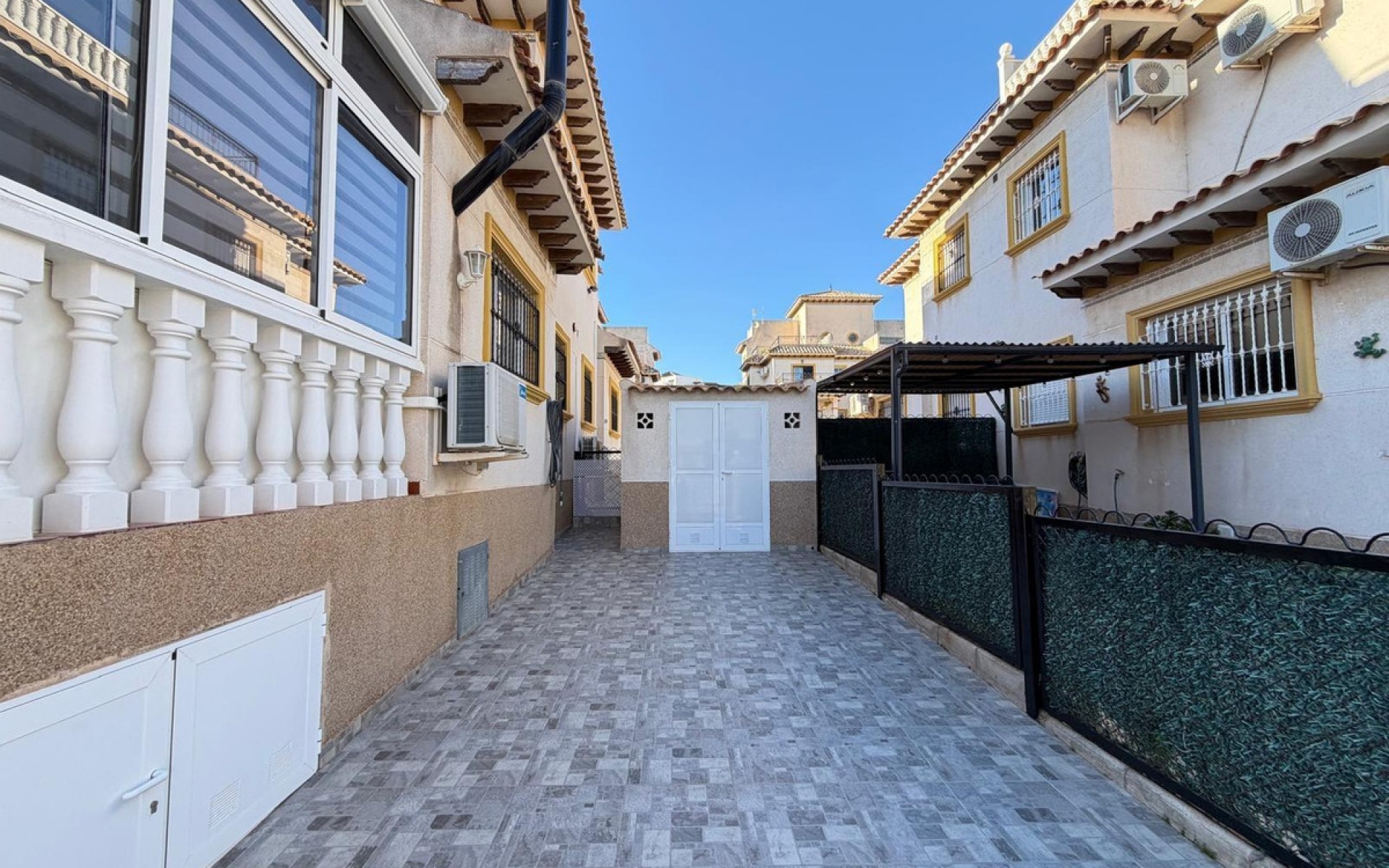 Resale - Rijtjes huis - Villamartin - Las Filipinas