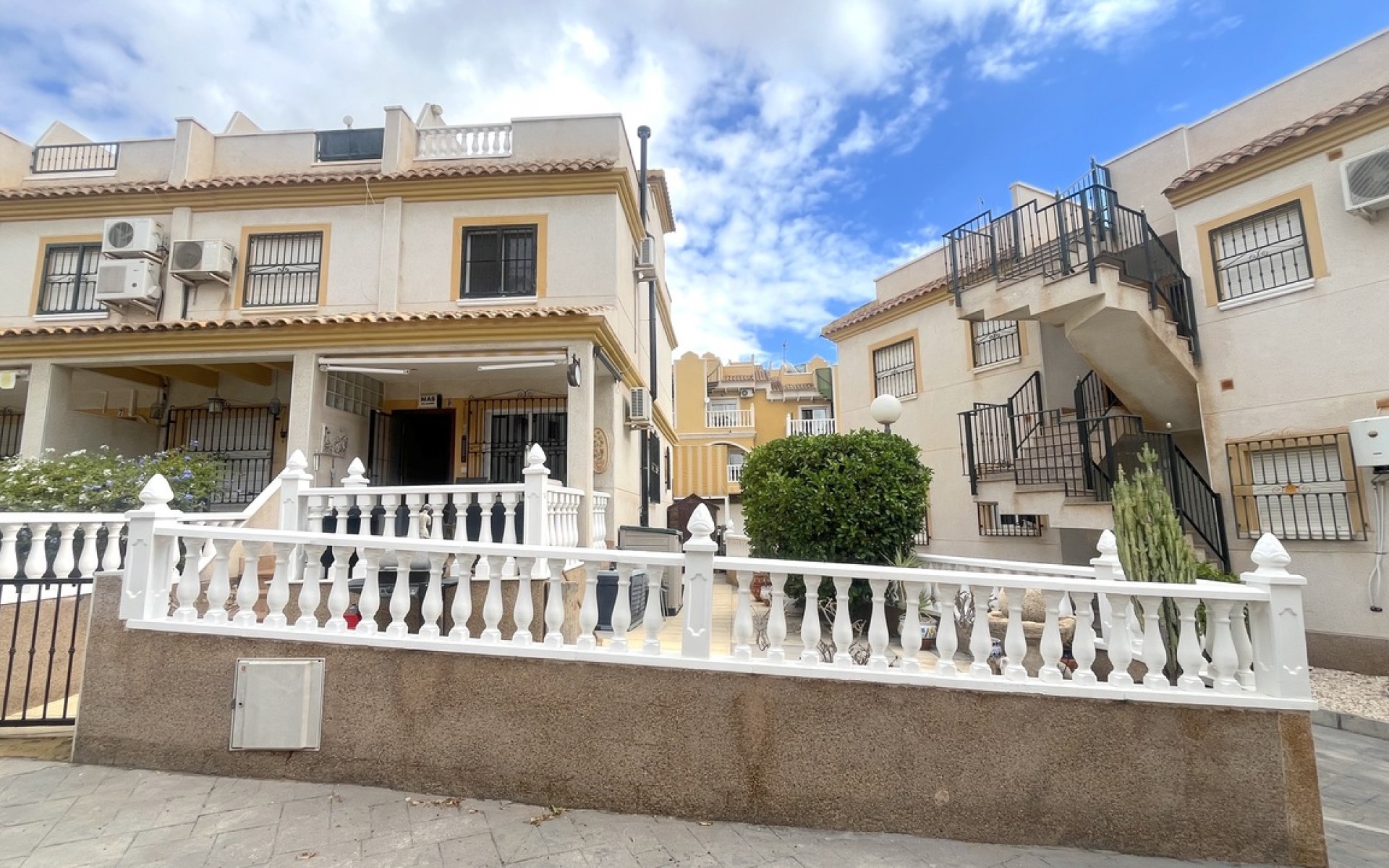 Resale - Townhouse - Algorfa